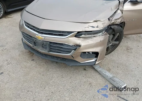 2018 Chevrolet Malibu Lt z USA, uszkodzony, nr VIN 1G1ZD5ST3JF245558